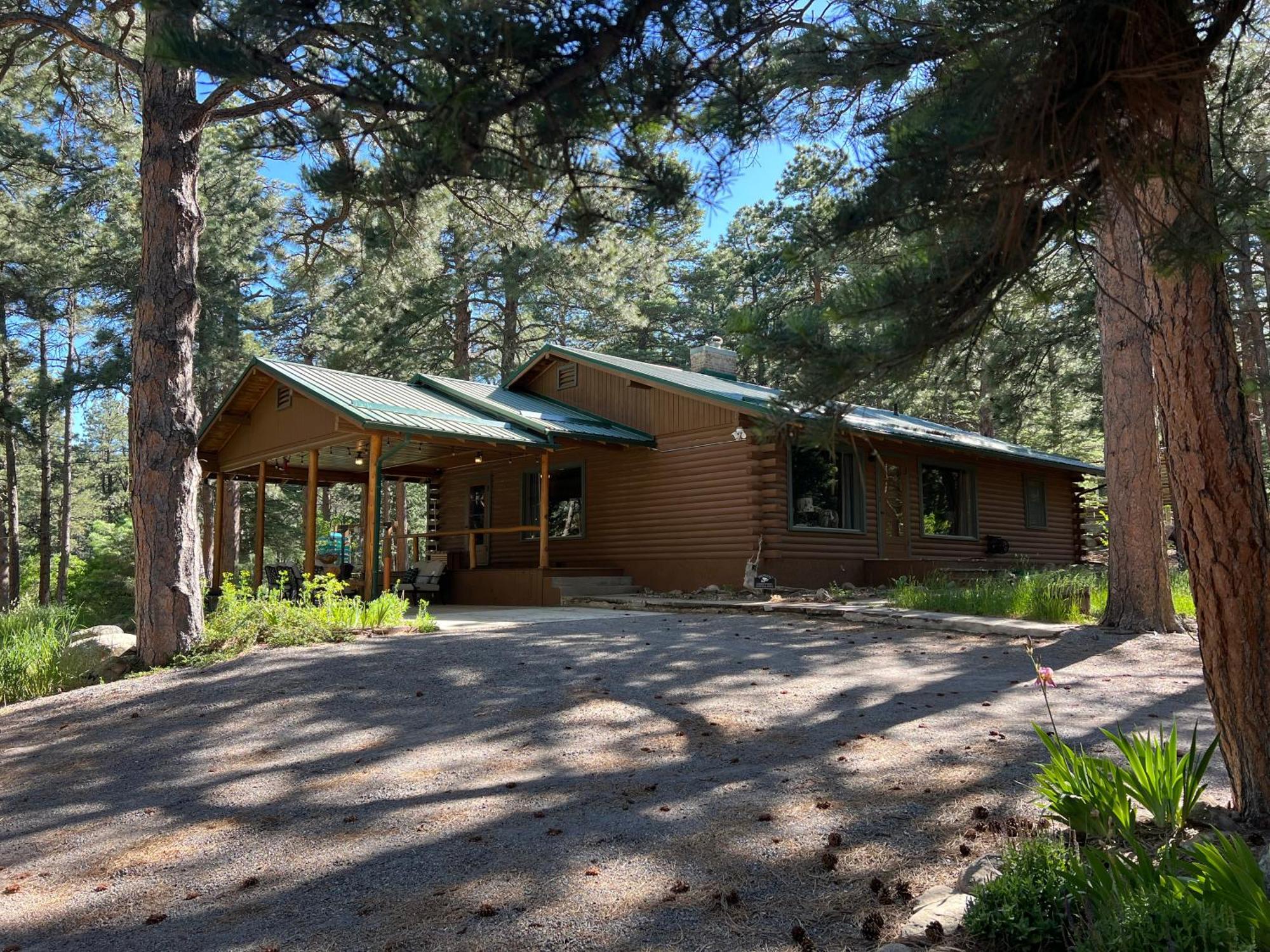 Cozy Cabin On The Creek Colorado City Exterior photo