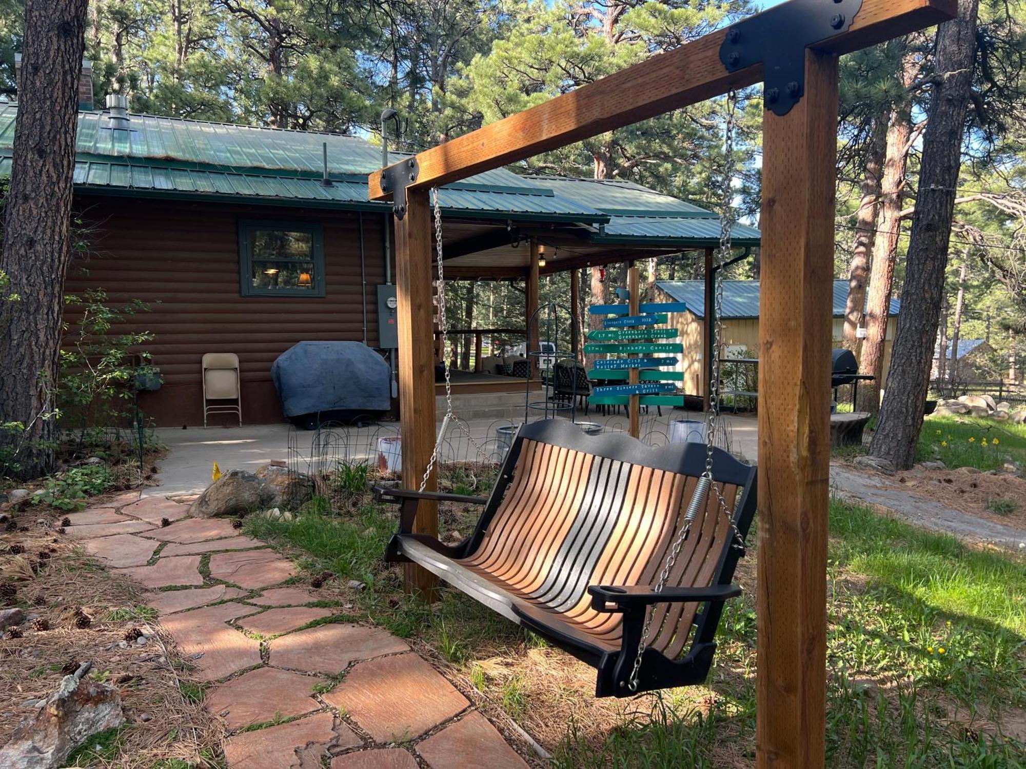 Cozy Cabin On The Creek Colorado City Exterior photo